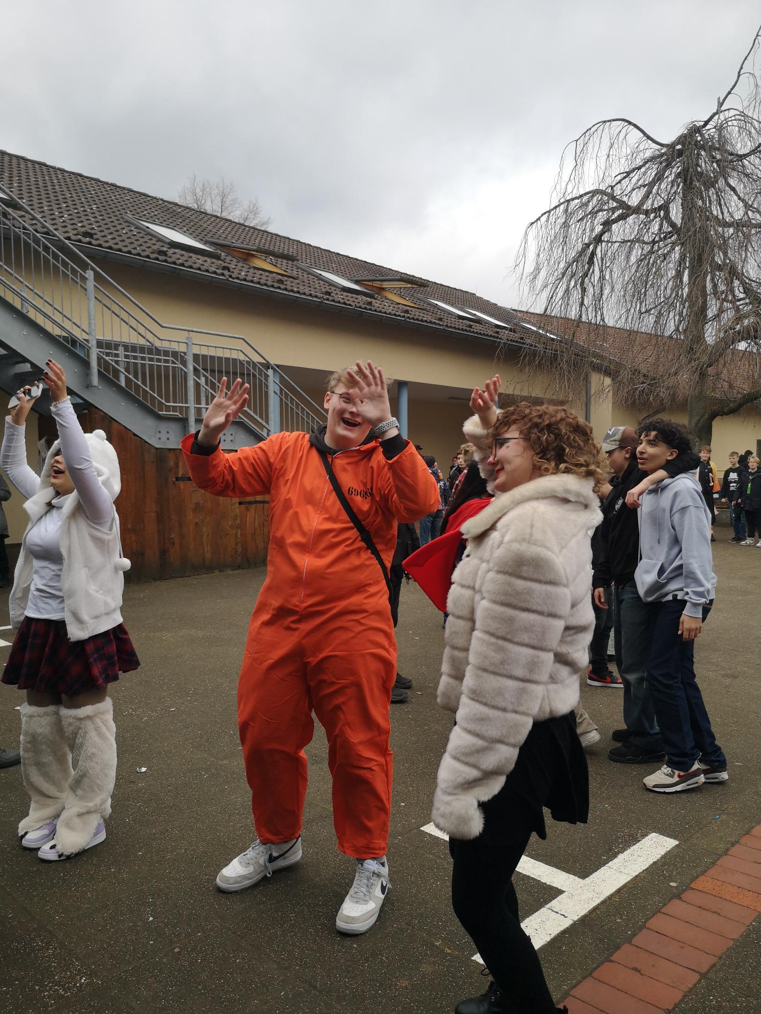 MicrosoftTeams image 8